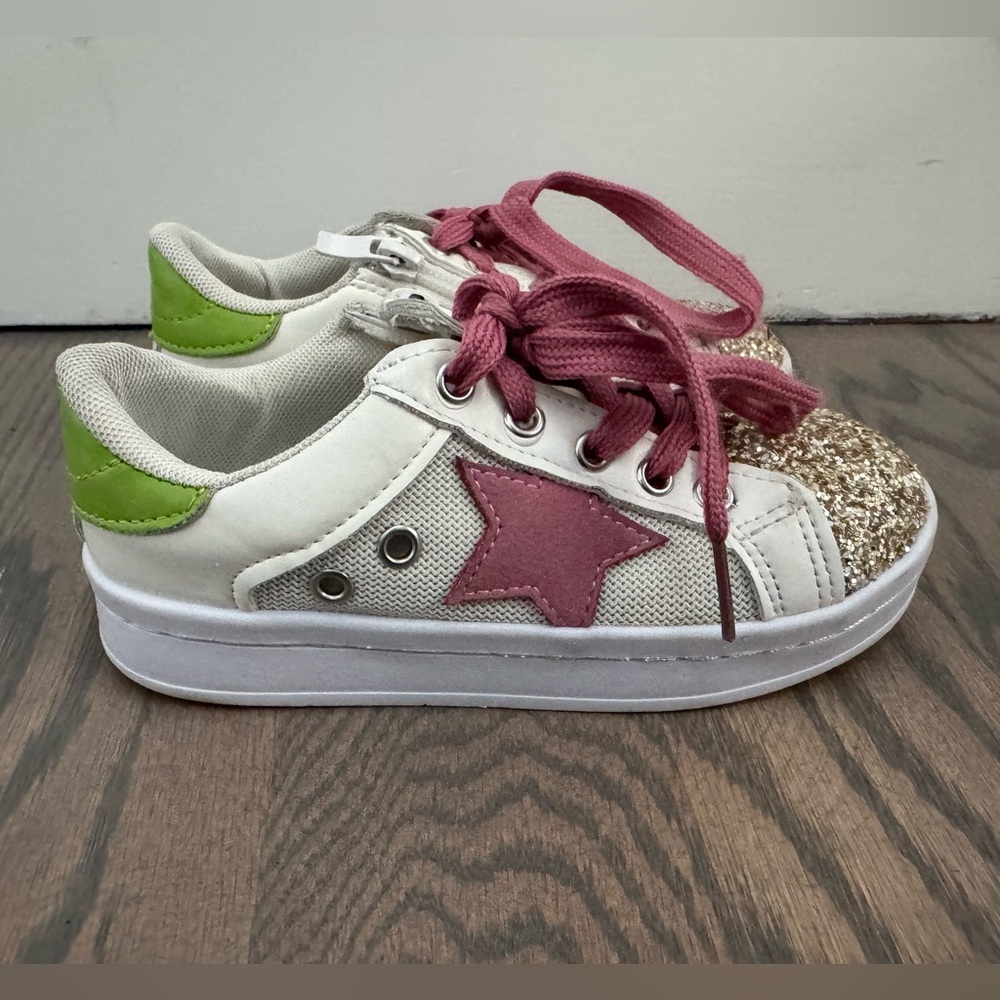 Lola & The Boys City Star Girl Sneaker.